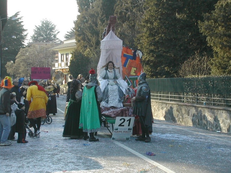 lurate_caccivio_corteo_08 (13).jpg